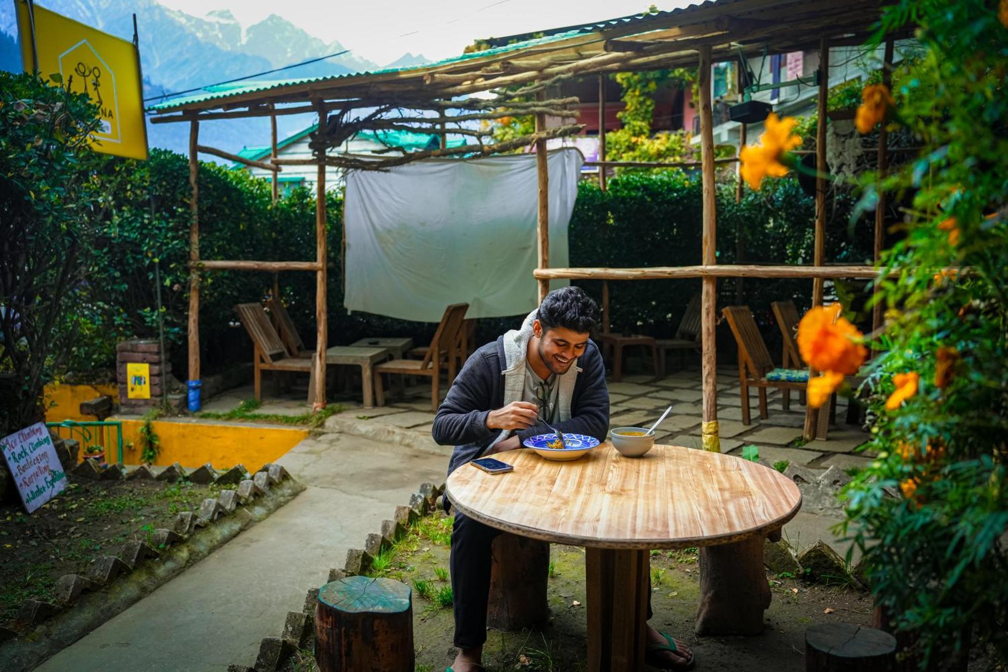 Yaarana Stay & Cafe, Vashisht, Manali Bagian luar foto