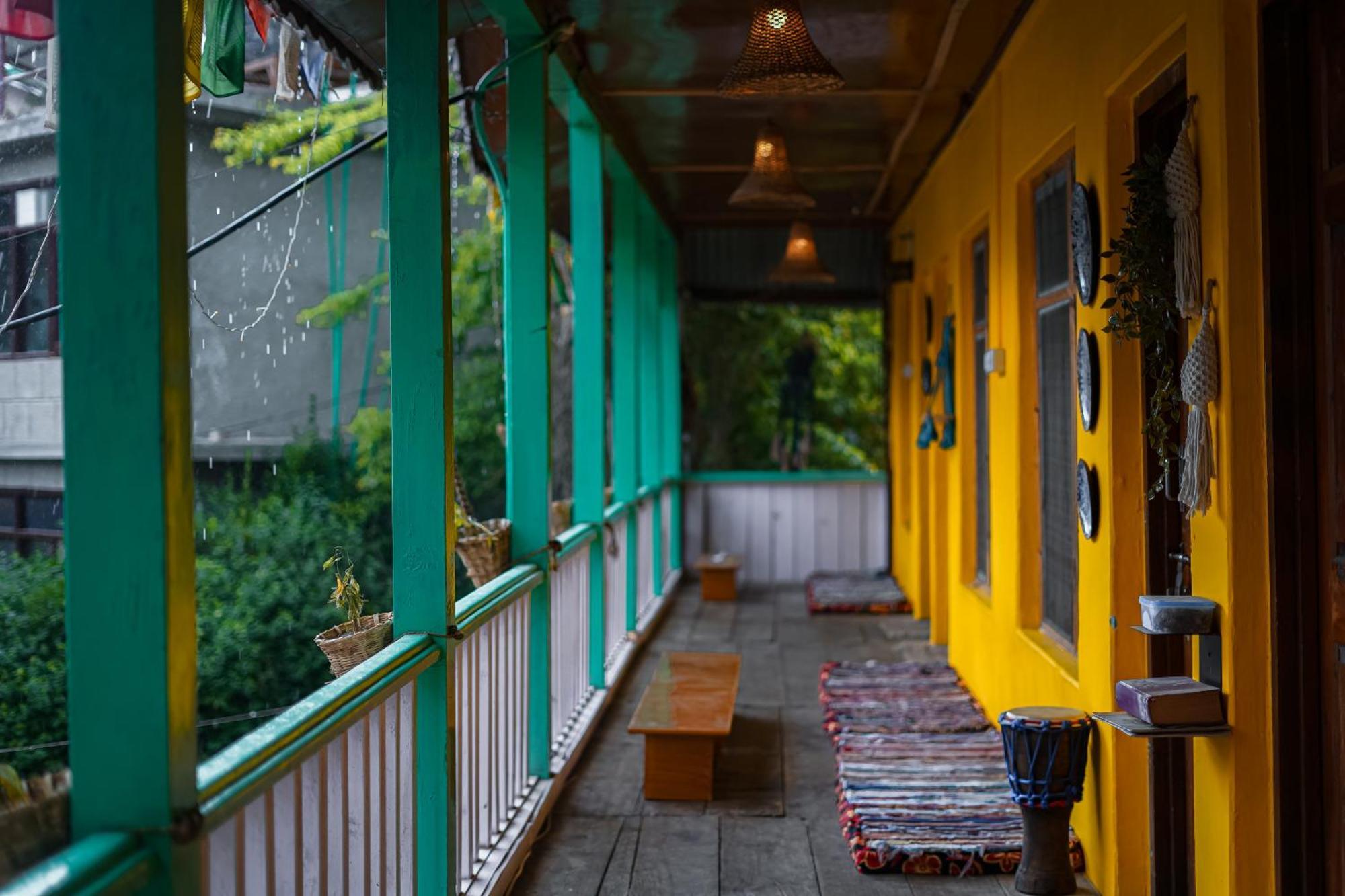 Yaarana Stay & Cafe, Vashisht, Manali Bagian luar foto