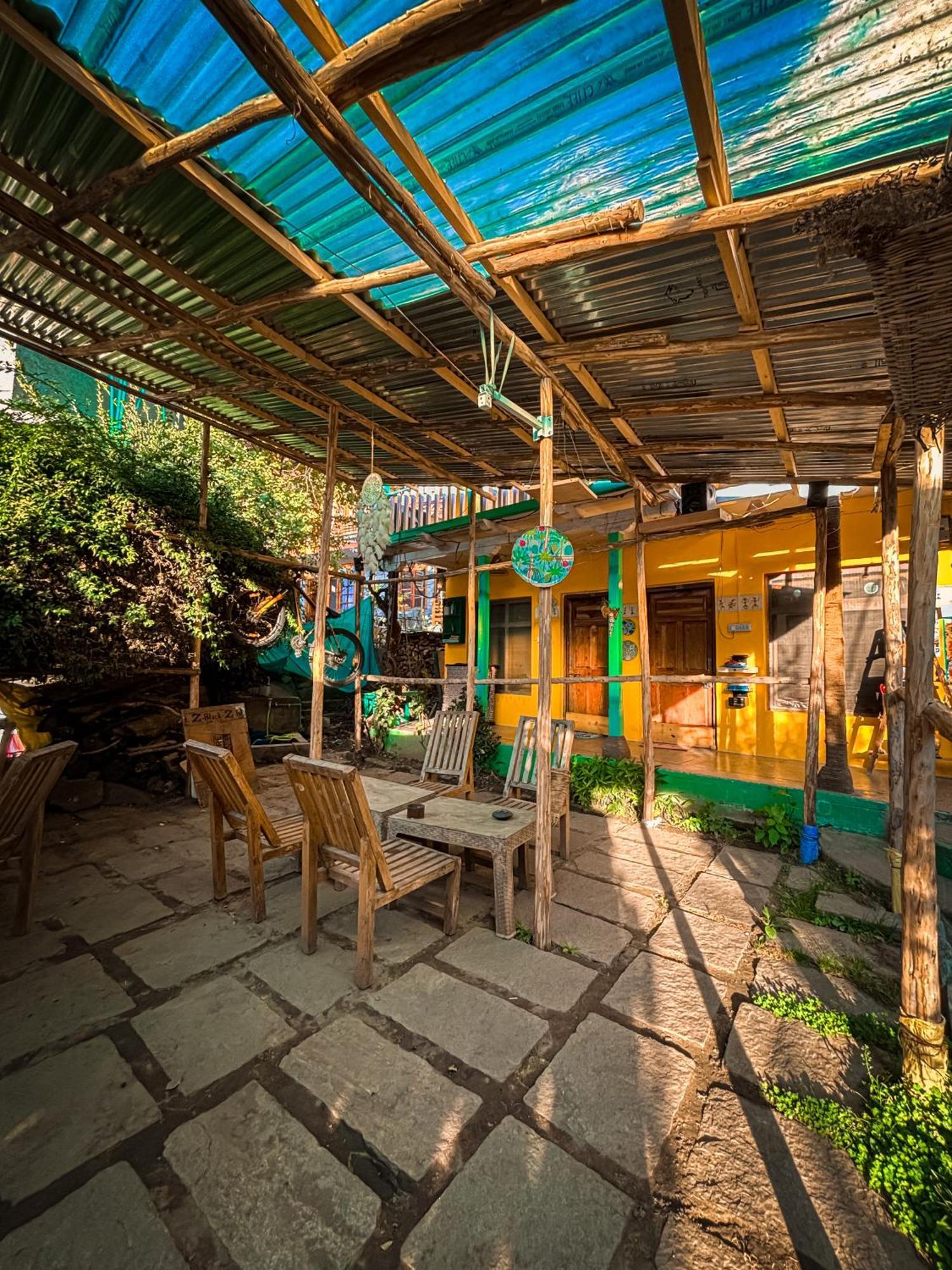 Yaarana Stay & Cafe, Vashisht, Manali Bagian luar foto